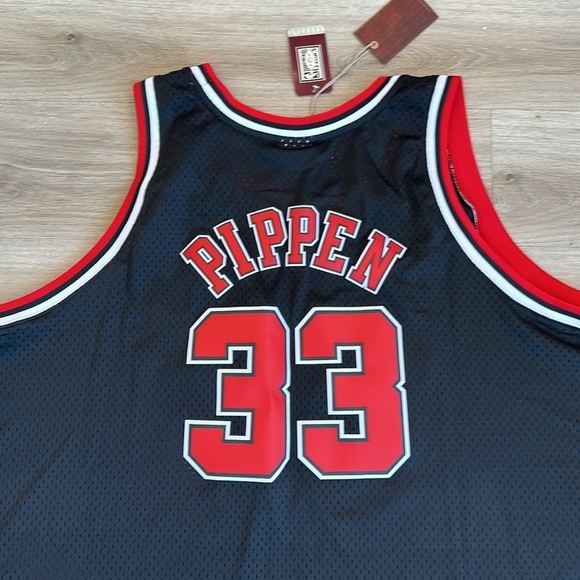 Scottie Pippen Chicago Bulls 1997/98 Hardwood Classics Swingman PlayerJersey - Picture 12 of 12